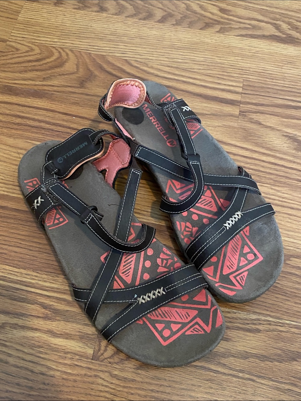 Merrell Black Sandals with Coral Patterned Footbed (NWOT)